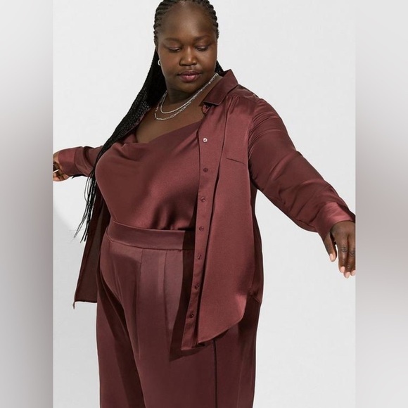 NWT Torrid Purple Blouse sz 3X - Picture 2 of 6